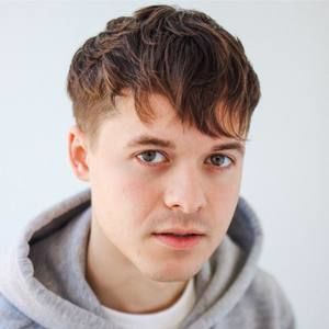 Meet your Posher, Jay